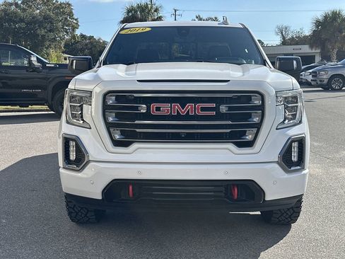 Used 2019 GMC Sierra 1500 AT4 w/ AT4 Premium Package image 3