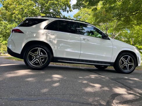 Used 2021 Mercedes-Benz GLE 450 4MATIC image 4