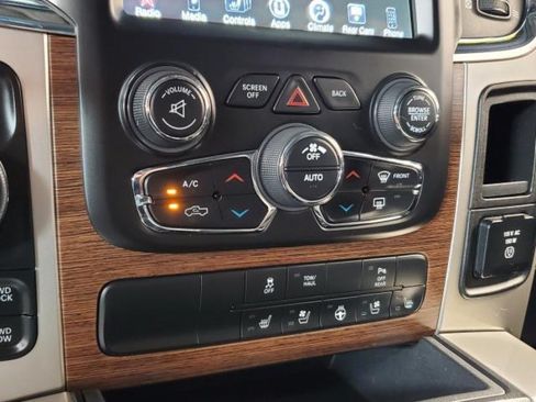 Used 2017 RAM 1500 Laramie AWD/4WD image 23