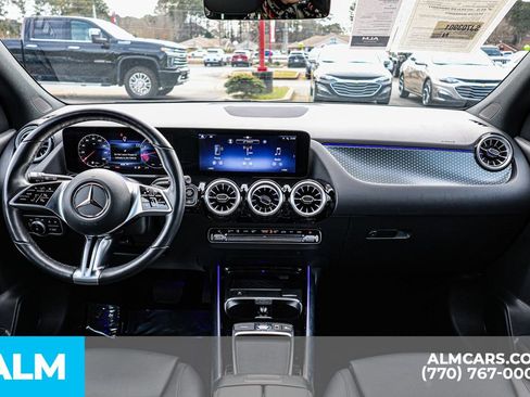 Used 2025 Mercedes-Benz GLA 250 4MATIC image 31