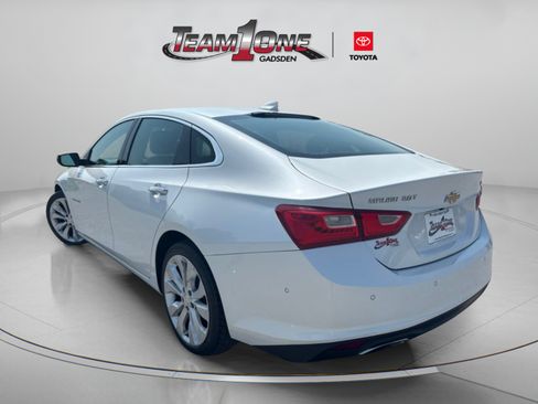 Used 2017 Chevrolet Malibu Premier w/ Premier Sun and Wheel Package FWD image 5