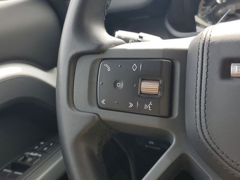 Certified 2023 Land Rover Defender 130 X-Dynamic SE AWD/4WD image 21