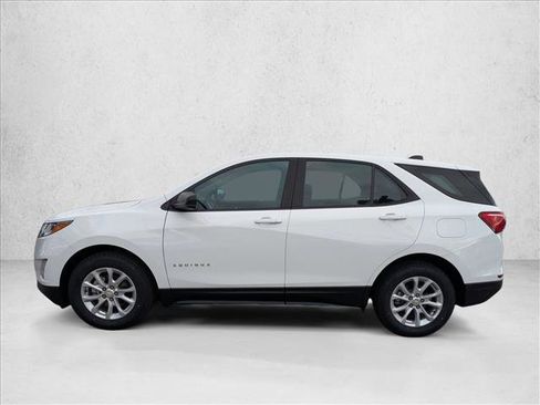 Used 2021 Chevrolet Equinox LS image 9