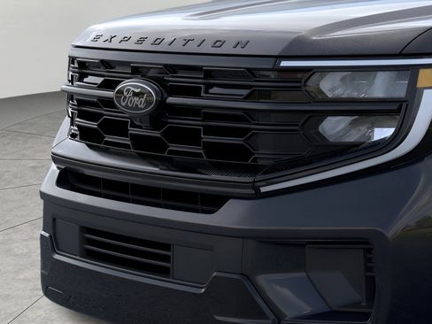 New 2026 Ford Expedition Max Platinum w/ Stealth Performance Package AWD/4WD image 17