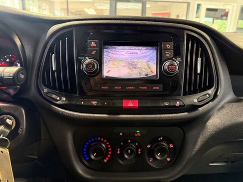 Used 2021 RAM ProMaster City Tradesman SLT FWD image 13