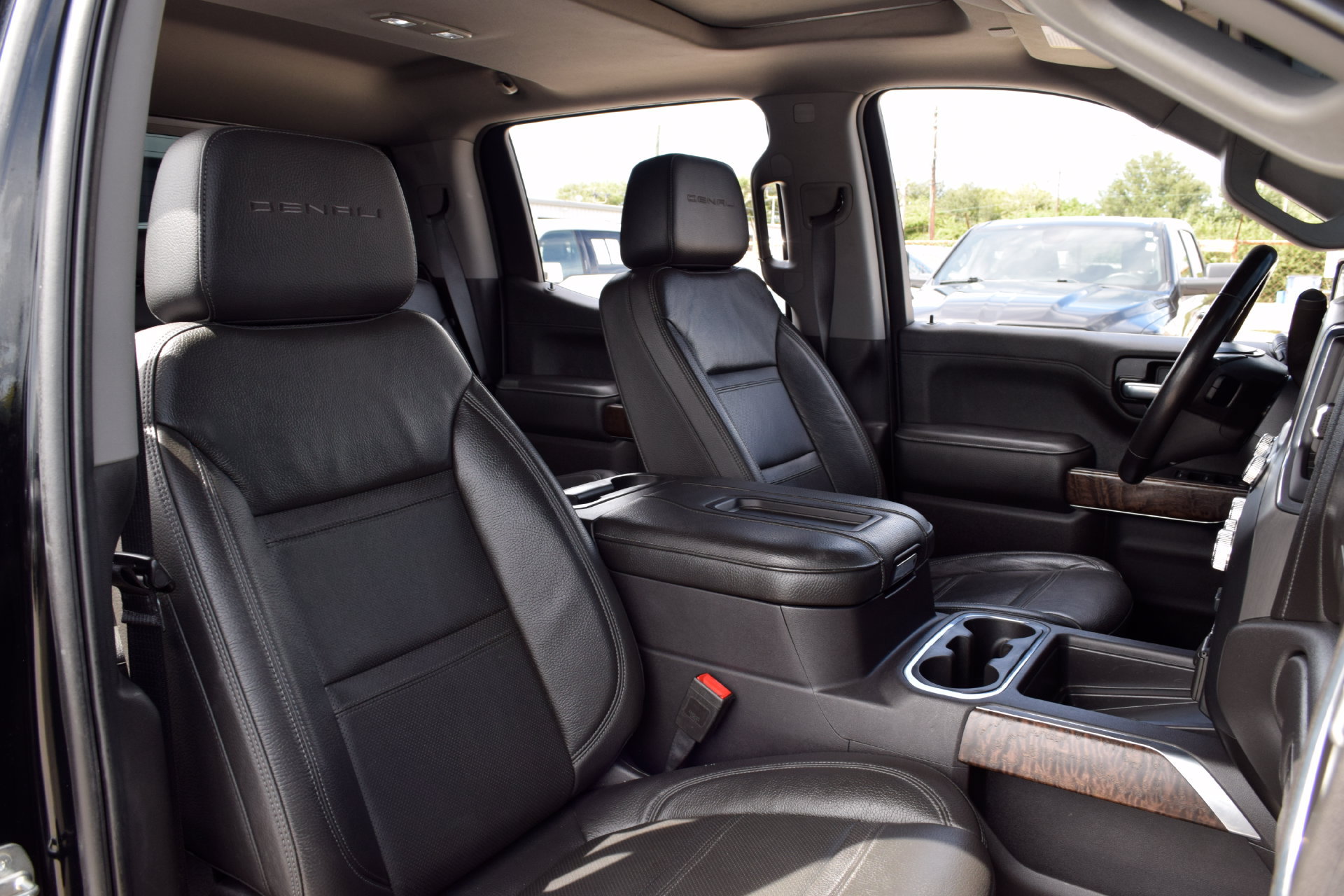 Used 2021 GMC Sierra 1500 Denali w/ Denali Ultimate Package AWD/4WD image 22