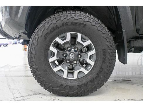 Used 2023 Toyota Tacoma TRD Off-Road image 20