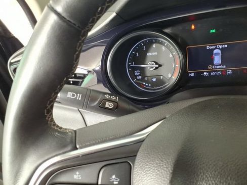 Used 2022 Buick Encore GX Essence w/ Advanced Technology Package AWD/4WD image 26