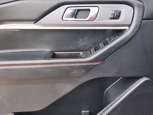 Used 2025 Ford Explorer ST-Line w/ Premium Package RWD image 21
