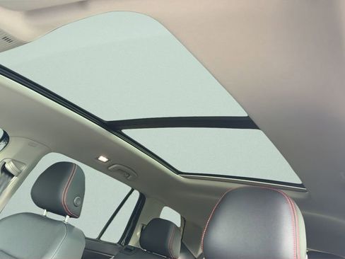 New 2026 Volkswagen Atlas Peak Edition AWD/4WD image 12