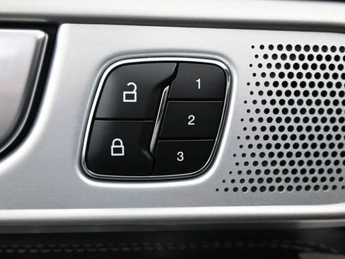 Certified 2023 Ford Explorer Limited w/ Limited Technology Package AWD/4WD image 14