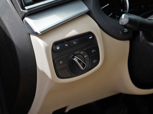 Used 2019 INFINITI QX50 Essential w/ Proactive Package image 14