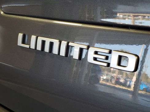 New 2026 Jeep Grand Cherokee L Limited w/ Luxury Tech Group II RWD image 8