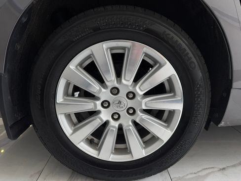 Used 2017 Toyota Sienna LE w/ Protection Package AWD/4WD image 10