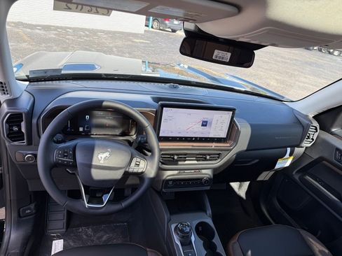 New 2026 Ford Bronco Sport Outer Banks w/ Outer Banks Tech Package+ AWD/4WD image 13
