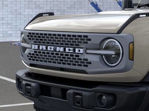 New 2026 Ford Bronco Badlands AWD/4WD image 19