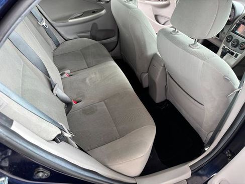 Used 2013 Toyota Corolla LE FWD image 18
