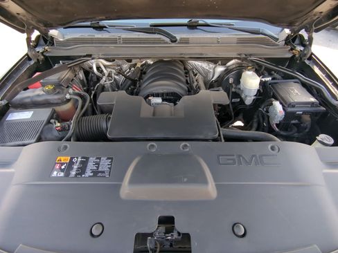 Used 2016 GMC Yukon SLT image 36