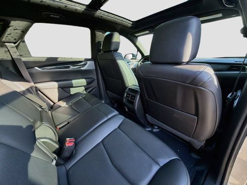 Used 2023 Cadillac XT5 Premium Luxury w/ Technology Package FWD image 31