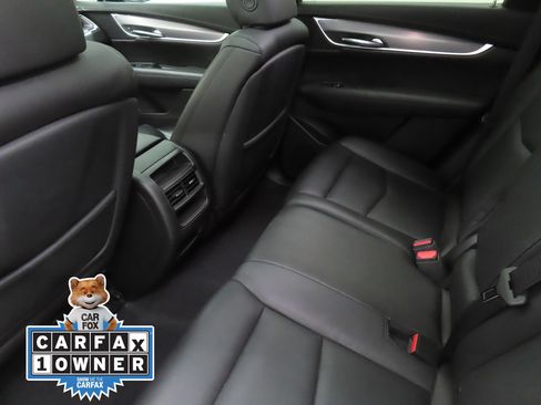 Used 2017 Cadillac XT5 Luxury w/ Driver Awareness Package FWD image 23