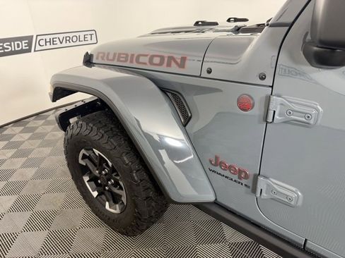 Used 2024 Jeep Wrangler Rubicon image 10
