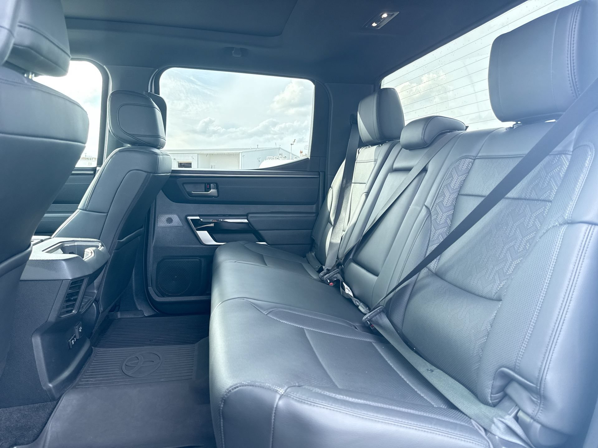 Certified 2025 Toyota Tundra Limited AWD/4WD image 26