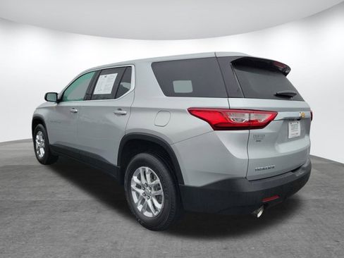 Used 2020 Chevrolet Traverse LS image 6