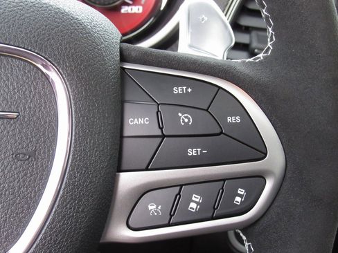 Used 2023 Dodge Challenger SRT Hellcat image 22