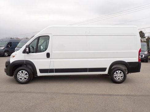New 2026 RAM ProMaster 2500 w/ Quick Order Package 22G SLT image 2