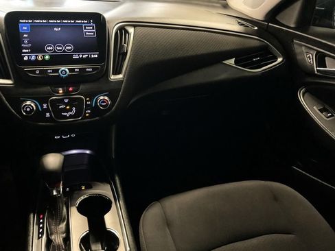 Used 2021 Chevrolet Malibu RS FWD image 5
