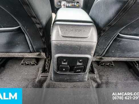 Used 2023 Ford Bronco Wildtrak image 32