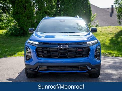 Used 2025 Chevrolet Equinox RS w/ Safety and Technology Package FWD image 2