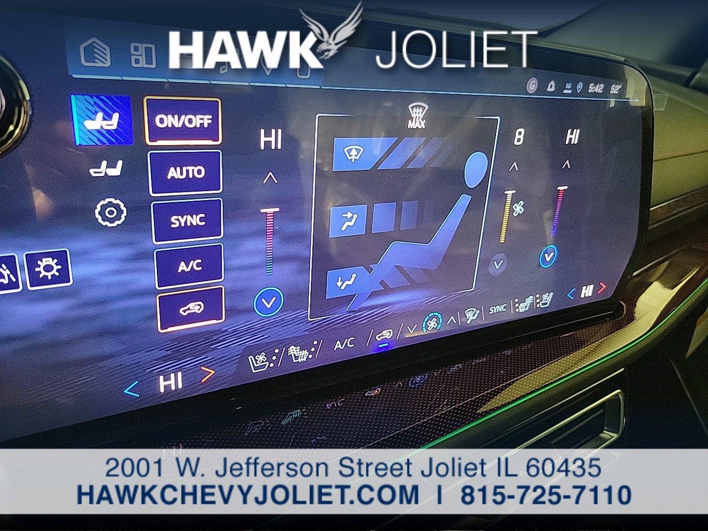 New 2026 Chevrolet Traverse RS w/ LPO, Floor Liner Package FWD image 17