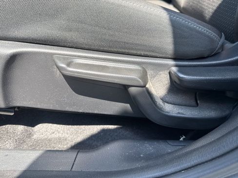 Used 2021 Honda HR-V EX image 11