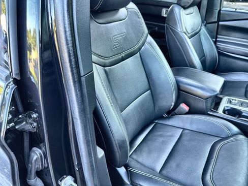 Used 2024 Ford Explorer ST w/ Equipment Group 401A AWD/4WD image 27