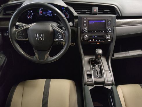 Used 2018 Honda Civic Sport image 22