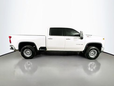 Used 2022 Chevrolet Silverado 2500 LTZ w/ Z71 Off-Road Package image 4