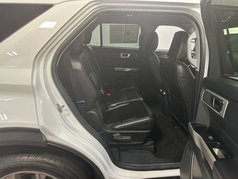 Used 2022 Ford Explorer XLT image 80