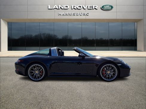 Used 2017 Porsche 911 Targa 4S AWD/4WD image 5