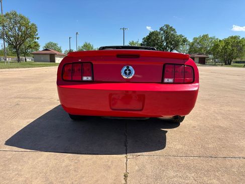 Used 2007 Ford Mustang Premium image 31