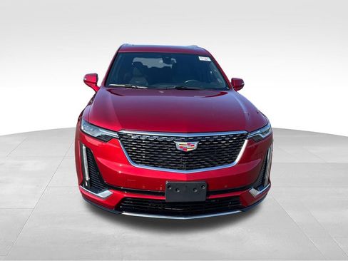 Used 2024 Cadillac XT6 Premium Luxury w/ LPO, Floor Liner Package FWD image 8