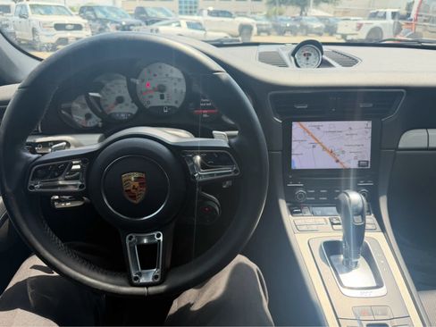Used 2017 Porsche 911 Carrera RWD image 7