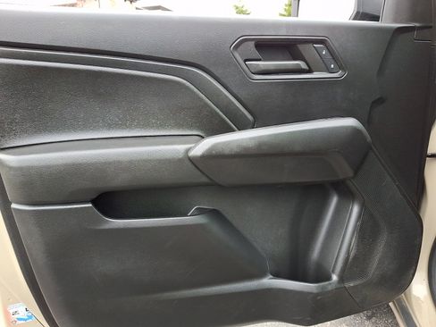 Used 2023 Chevrolet Colorado W/T image 12