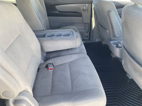 Used 2016 Honda Odyssey SE image 14