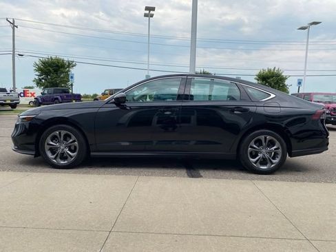 Used 2023 Honda Accord EX image 8