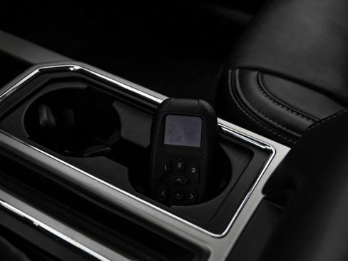 Used 2019 Ford F150 Lariat image 19