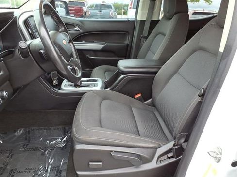 Used 2017 Chevrolet Colorado LT image 6