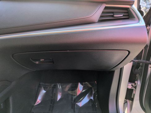 Used 2018 Cadillac XT5 Premium Luxury image 20