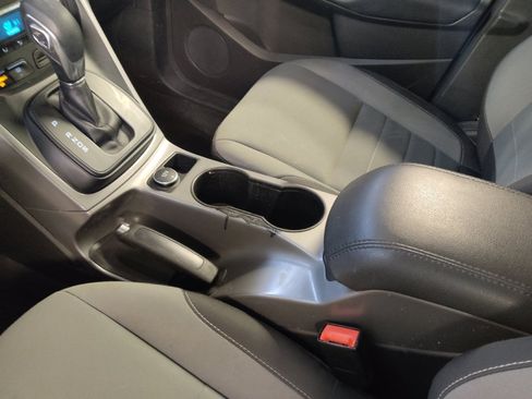 Used 2016 Ford Escape SE w/ Equipment Group 201A image 26