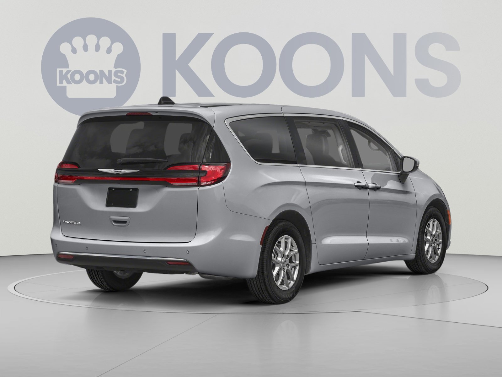 Used 2023 Chrysler Pacifica Touring-L AWD/4WD image 2